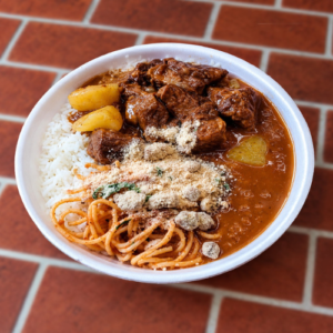 Carne Cozida com Batatas ao Molho Tradicional (P ou G)